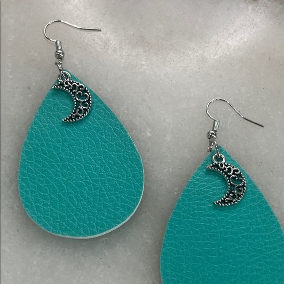 Turquoise Teardrop Earrings with Silver Moon Charm - Picture 3 of 4